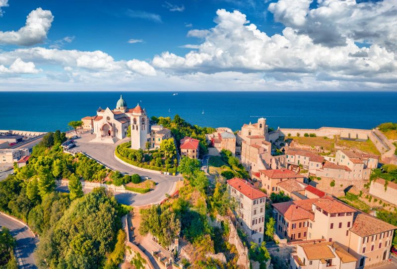 Dove si trova Ancona